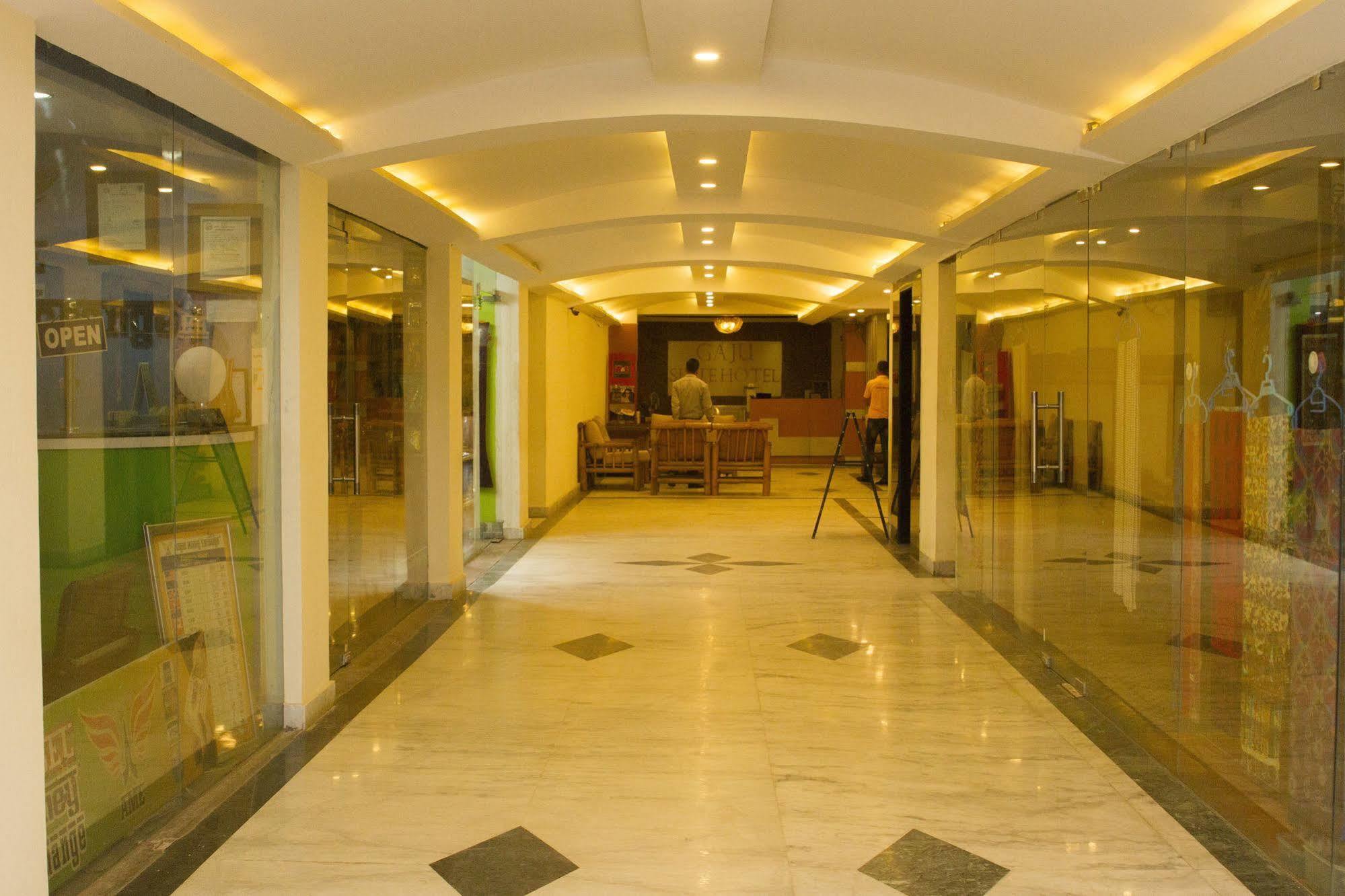 Gaju Suite Hotel Katmandú Exterior foto