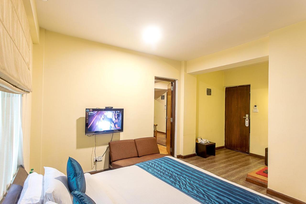 Gaju Suite Hotel Katmandú Exterior foto