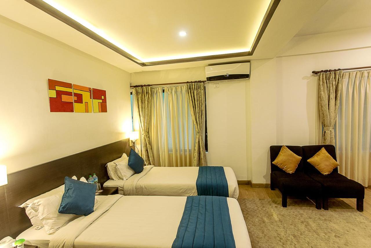 Gaju Suite Hotel Katmandú Exterior foto